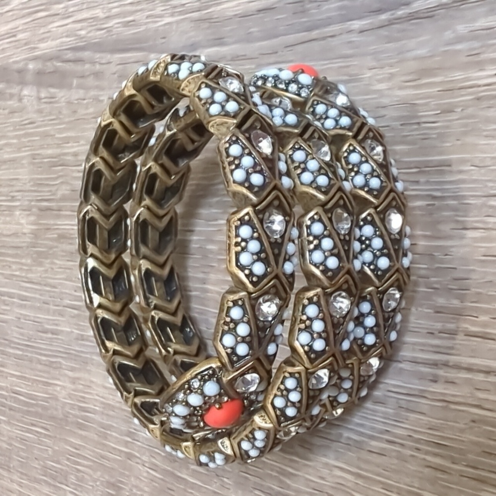 Vintage Gold and White Wrap Bracelet - Picture 7 of 11